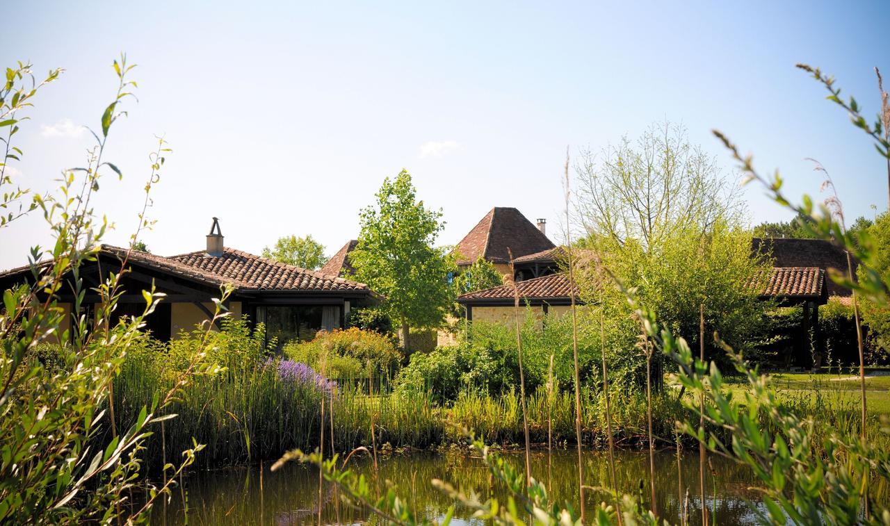 Au Jardin Fleuri Hotel Bosset Екстериор снимка