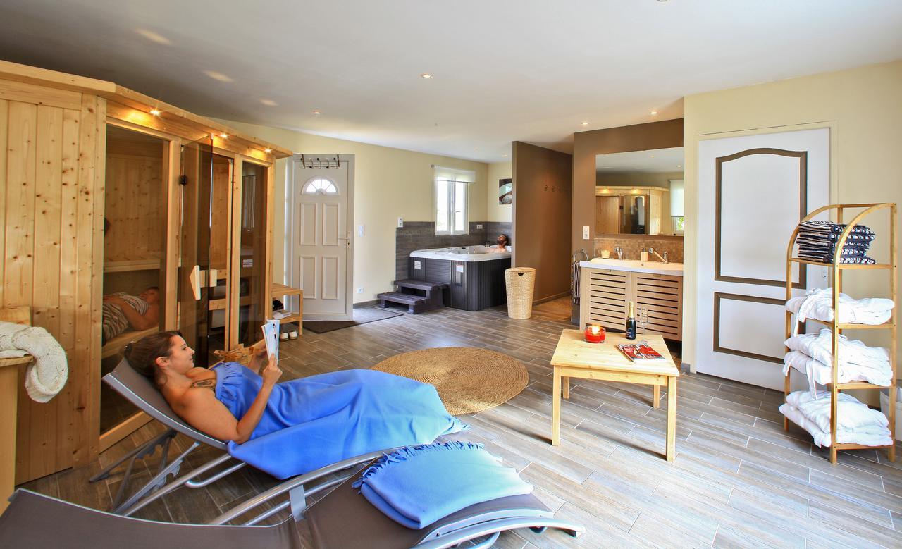 Au Jardin Fleuri Hotel Bosset Екстериор снимка